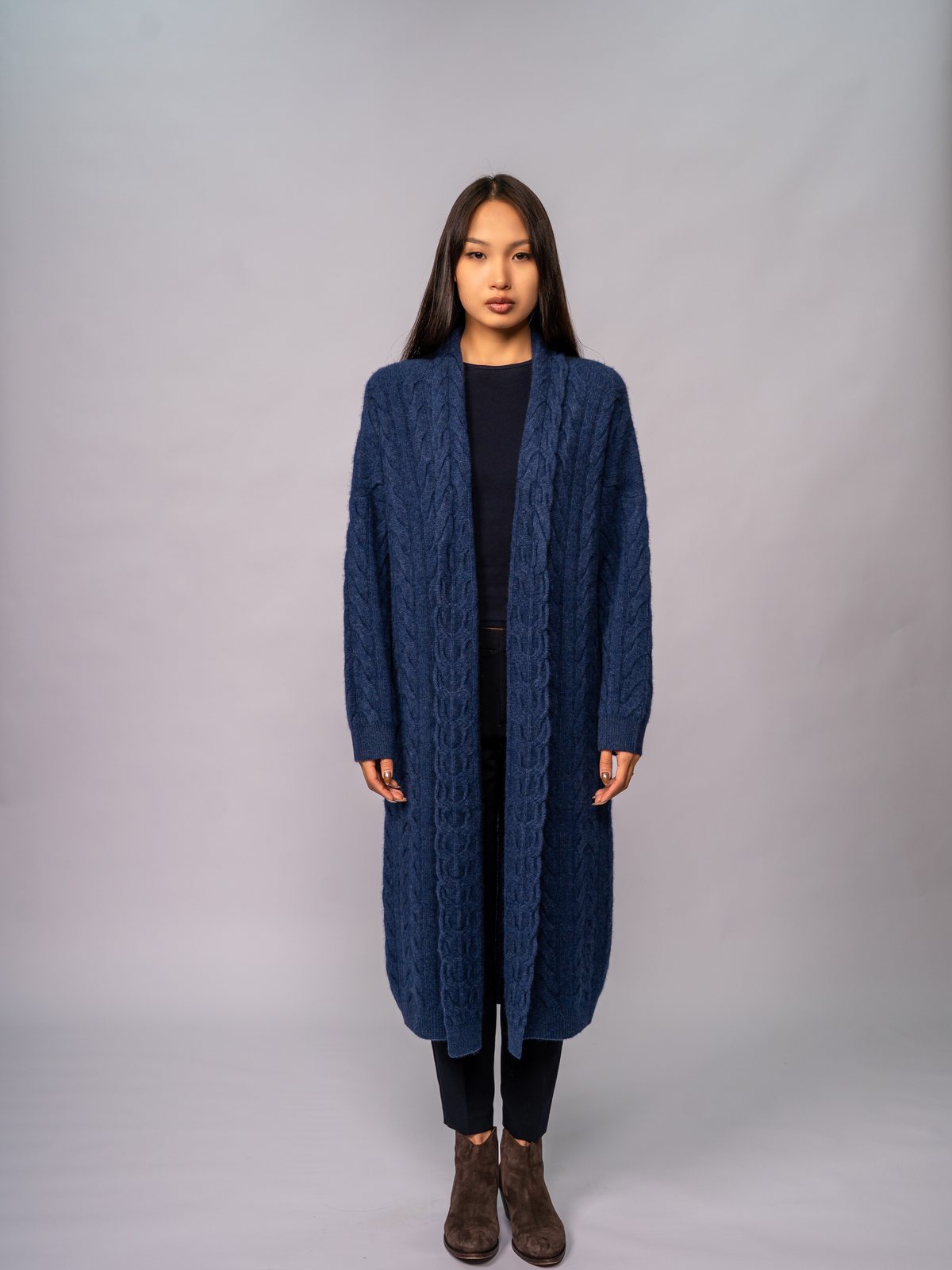 Zopfmuster-Cardigan in Mantellänge · Dk Denim — Ansicht 1