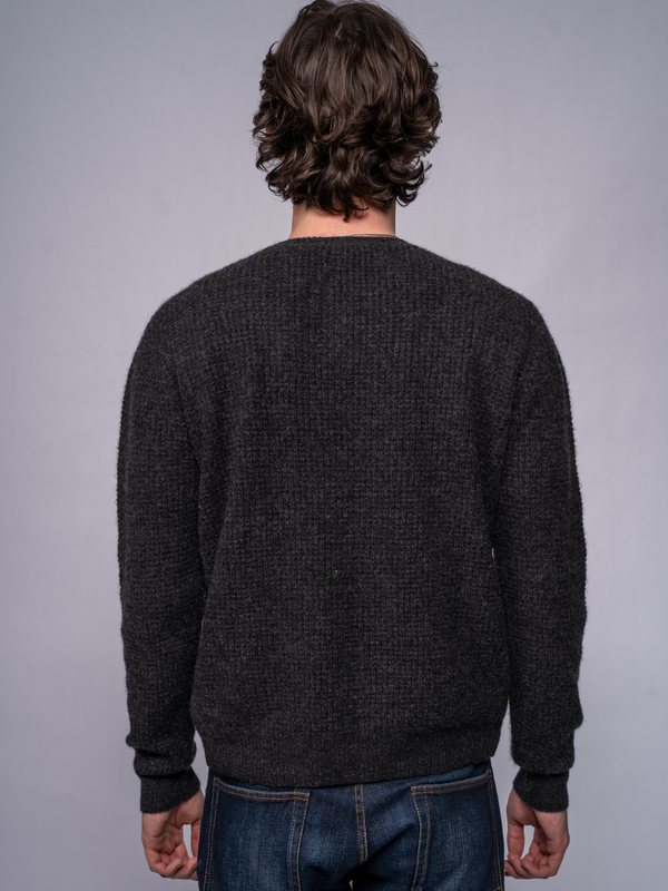 Men’s Textured-Stitch Crewneck Sweater in Charcoal