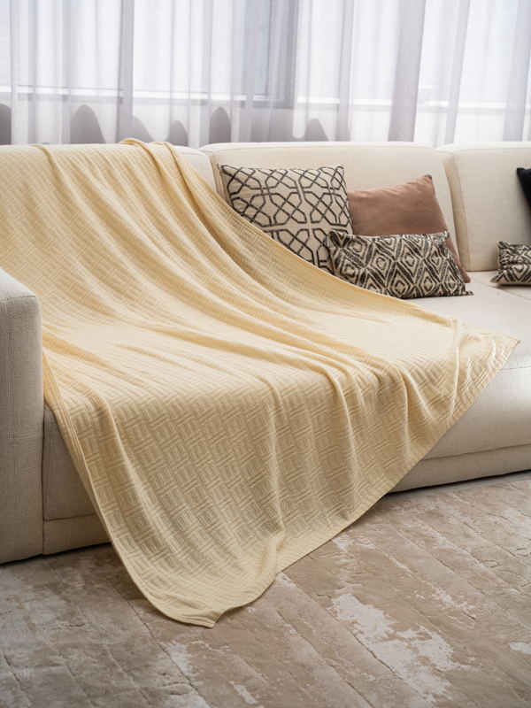 Maia Throw · Butter