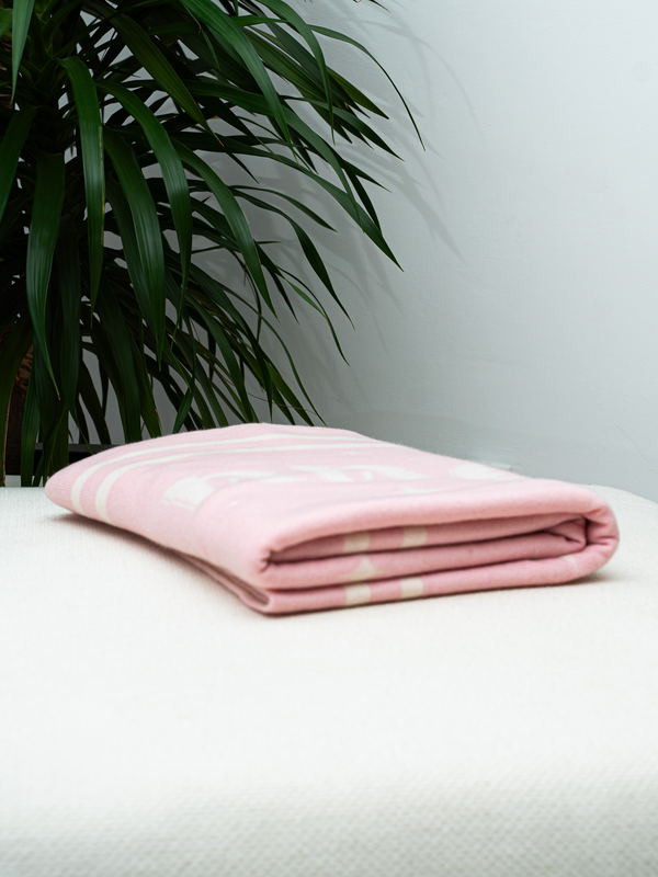 Pollux Throw · Blossom
