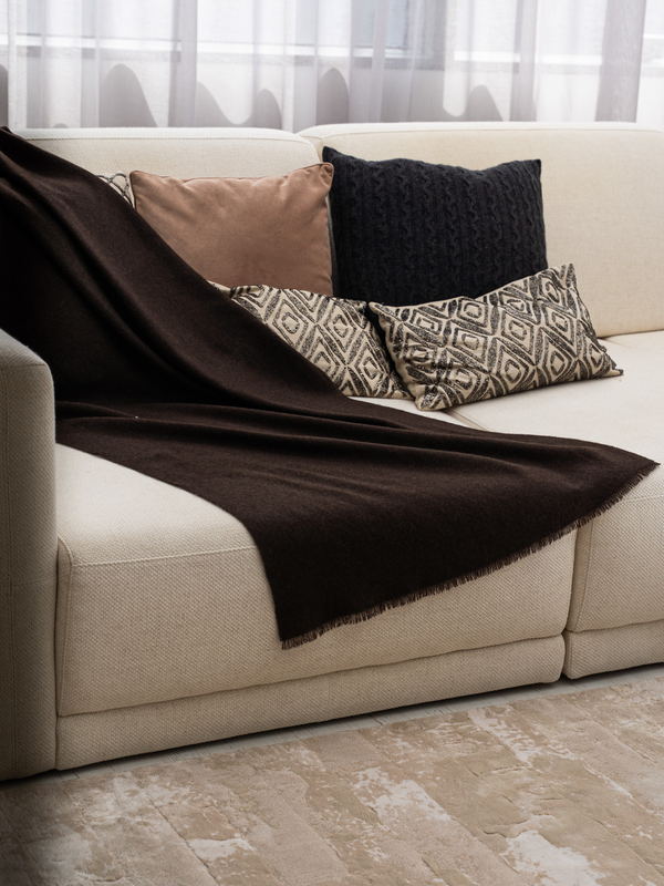 Deneb Throw · Chocolate
