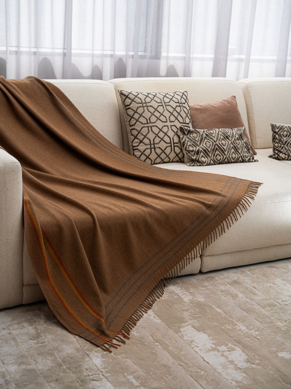 Elnath Throw · Camel
