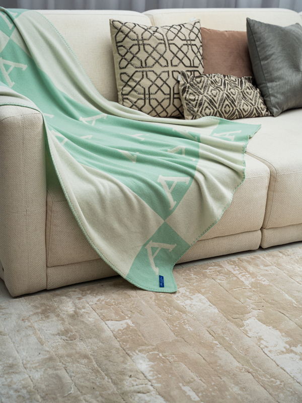 Markab Throw · Mint