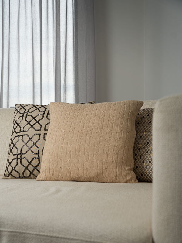 Fine Cable-Knit Cushion Cover · Light Camel
