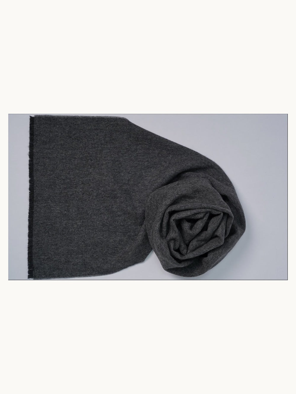 Chal de cachemira · Charcoal