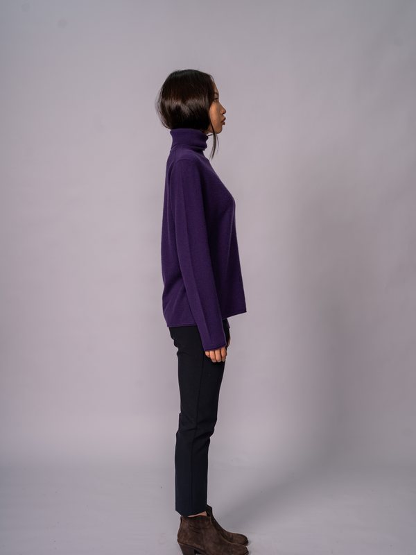 Relaxed Turtleneck Sweater in Purple