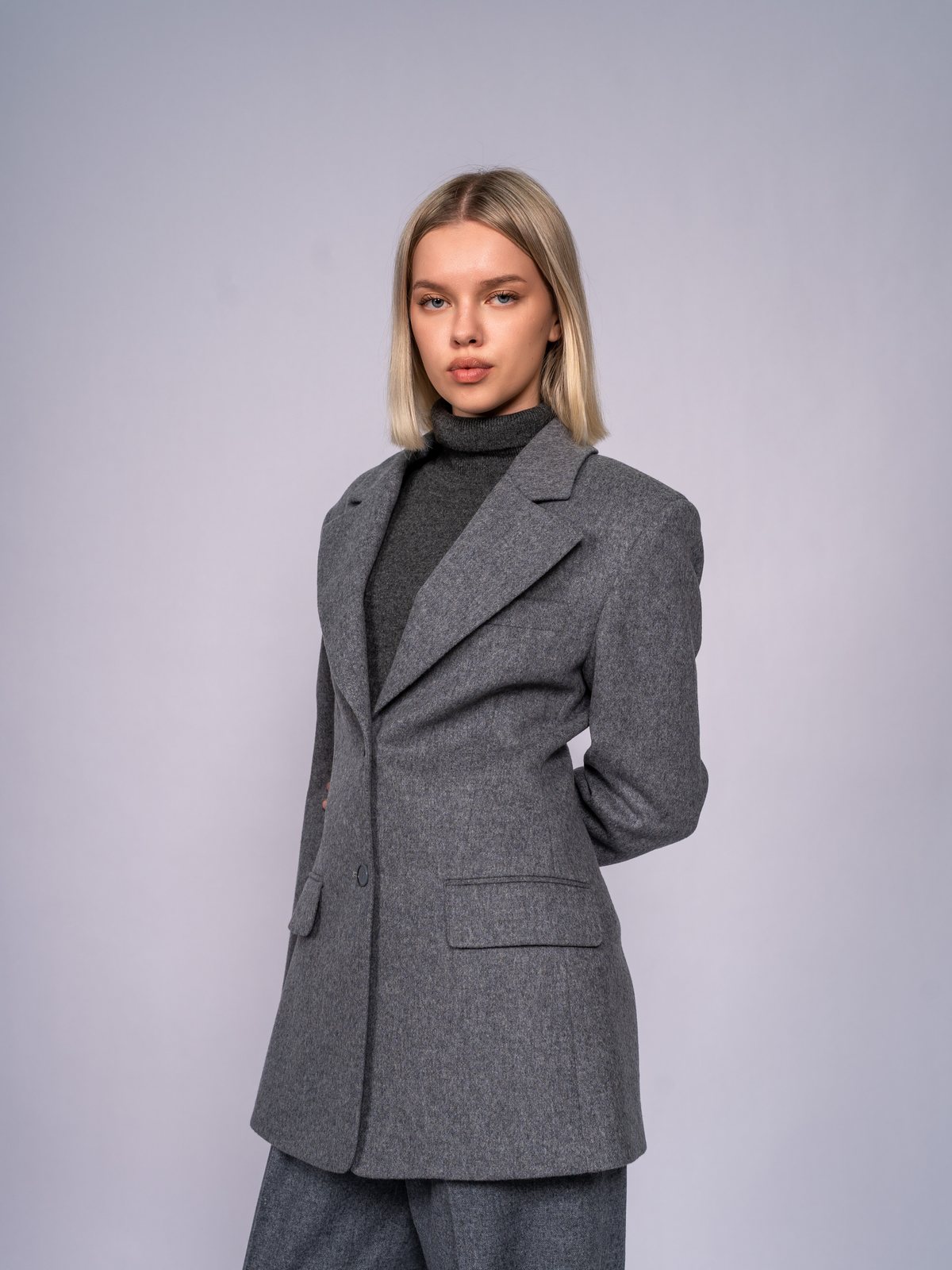 Einreihiger Fischgrat-Tweed-Blazer · Grey — Ansicht 1