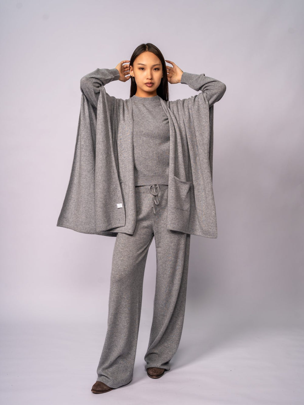 垂坠口袋斗篷 · Felt Grey