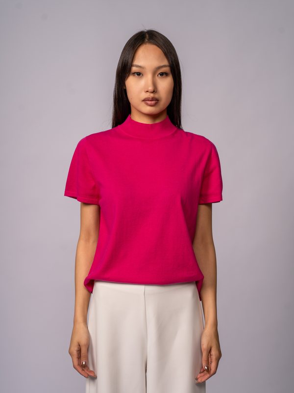 Short-Sleeve Mock-Neck Top in Fuchsia