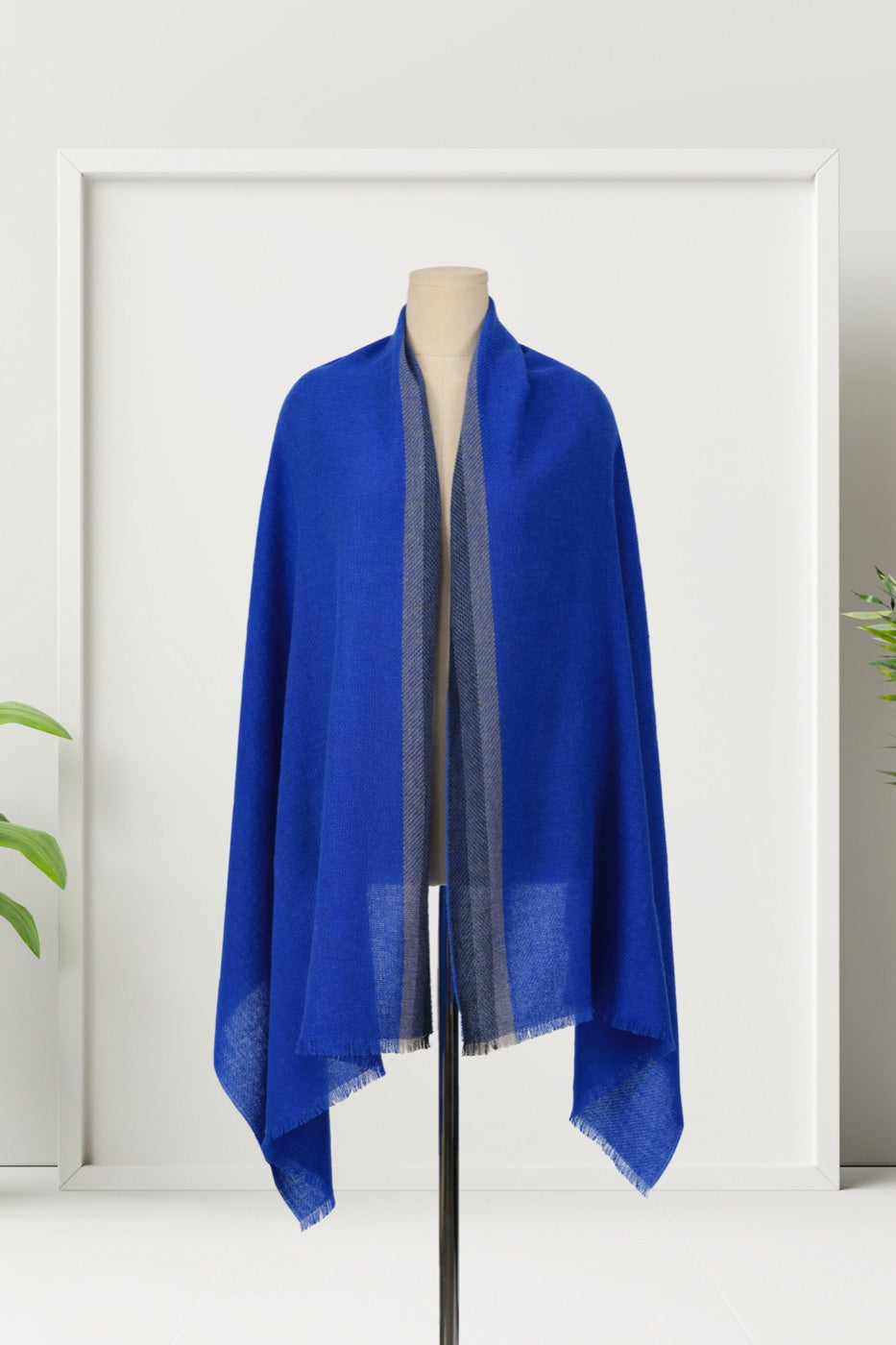 Reversible Contrast Shawl
