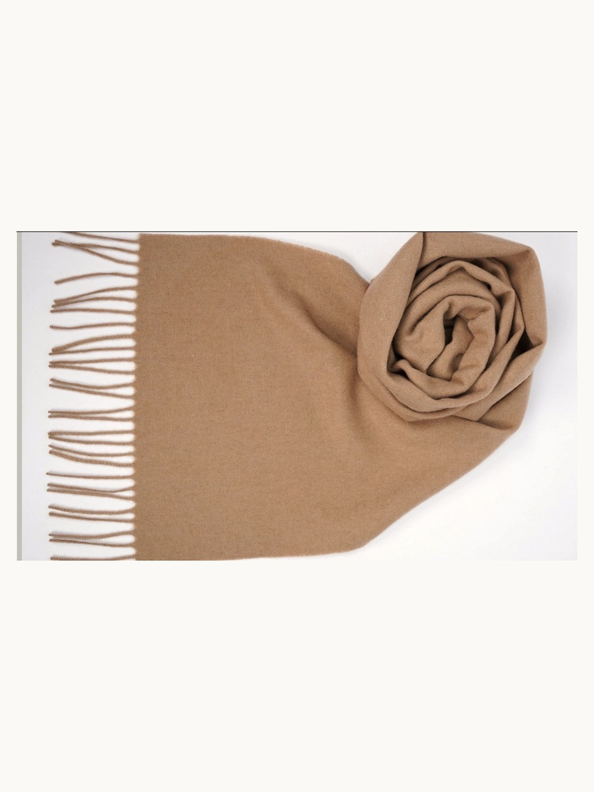 Classic Cashmere Scarf · Camel — flat