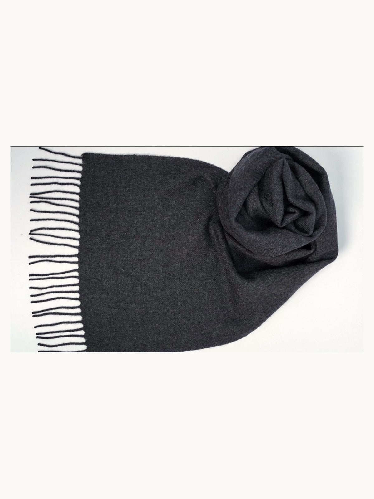 Classic Cashmere Scarf · Graphite — flat