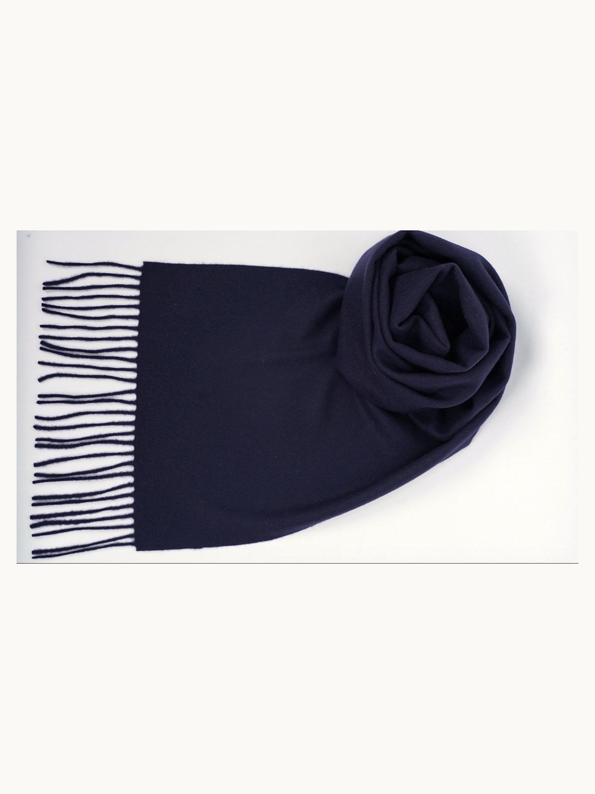 Classic Cashmere Scarf · Navy — flat