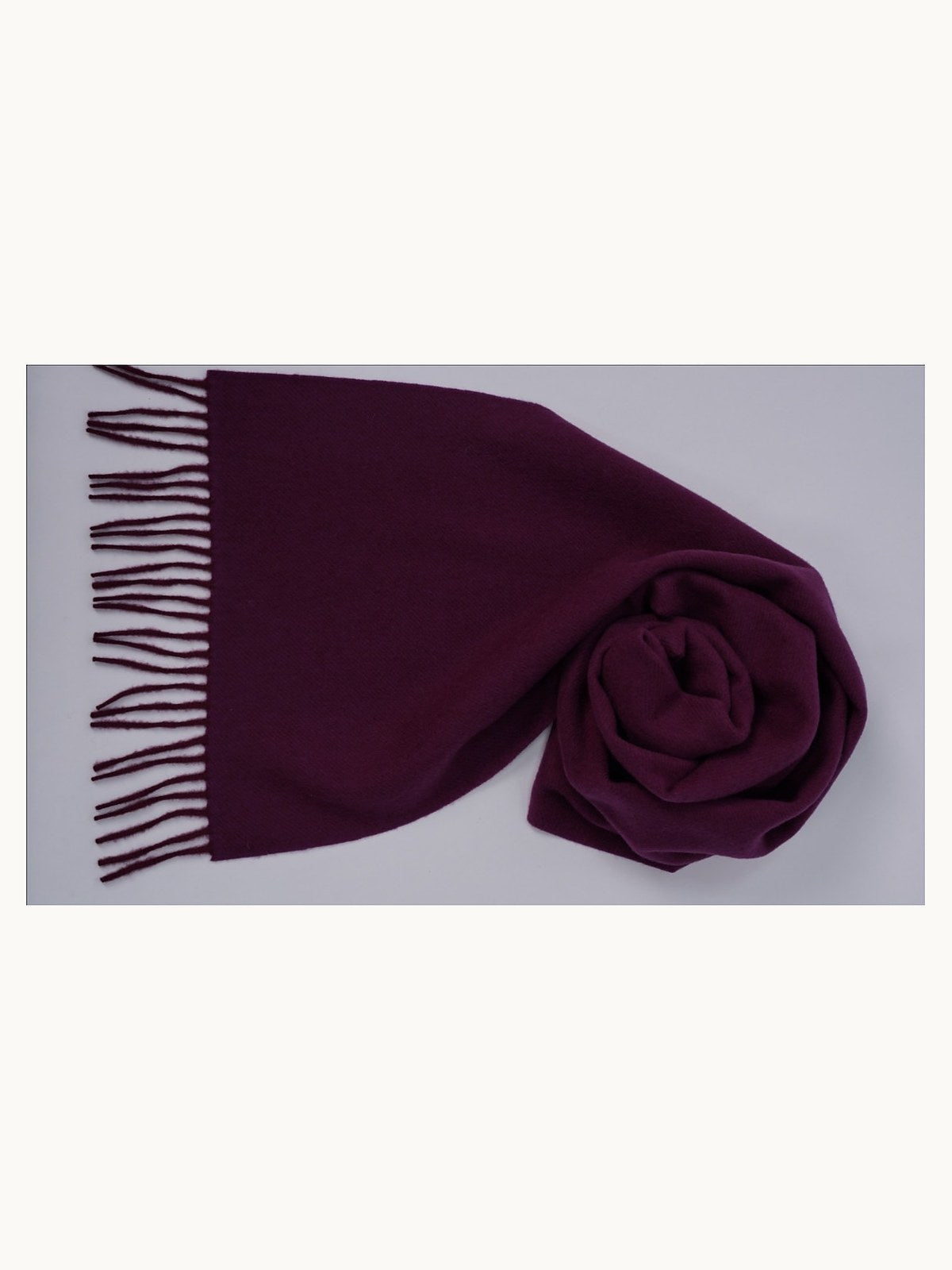 Classic Cashmere Scarf · Plum — flat