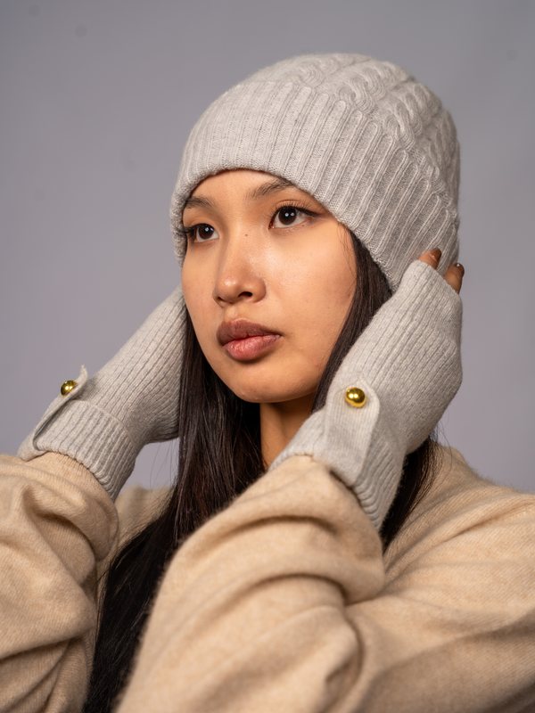 Button-Flap Fingerless Mittens in Light Grey