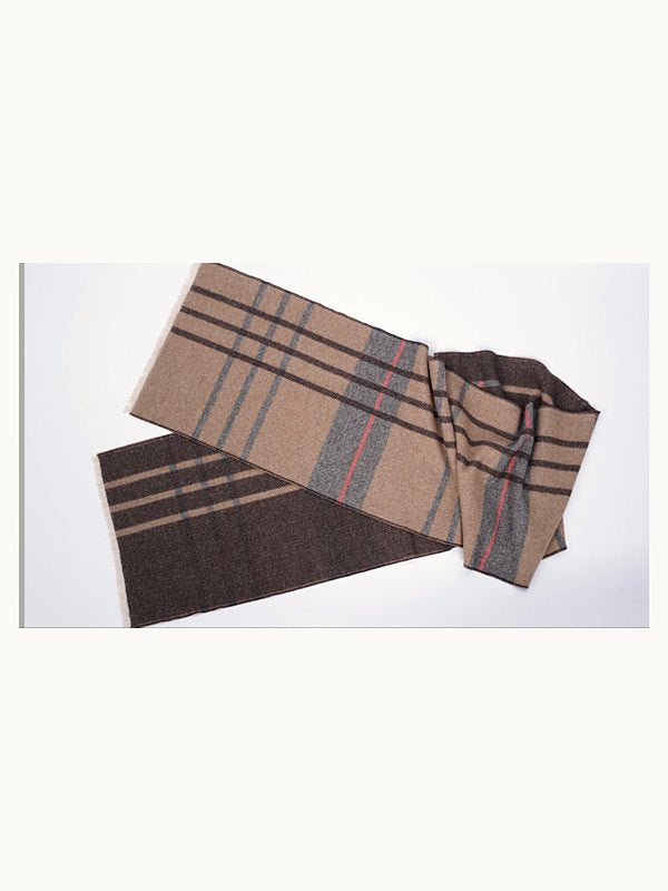Kamelschal mit Tartanmuster · Camel Tartan